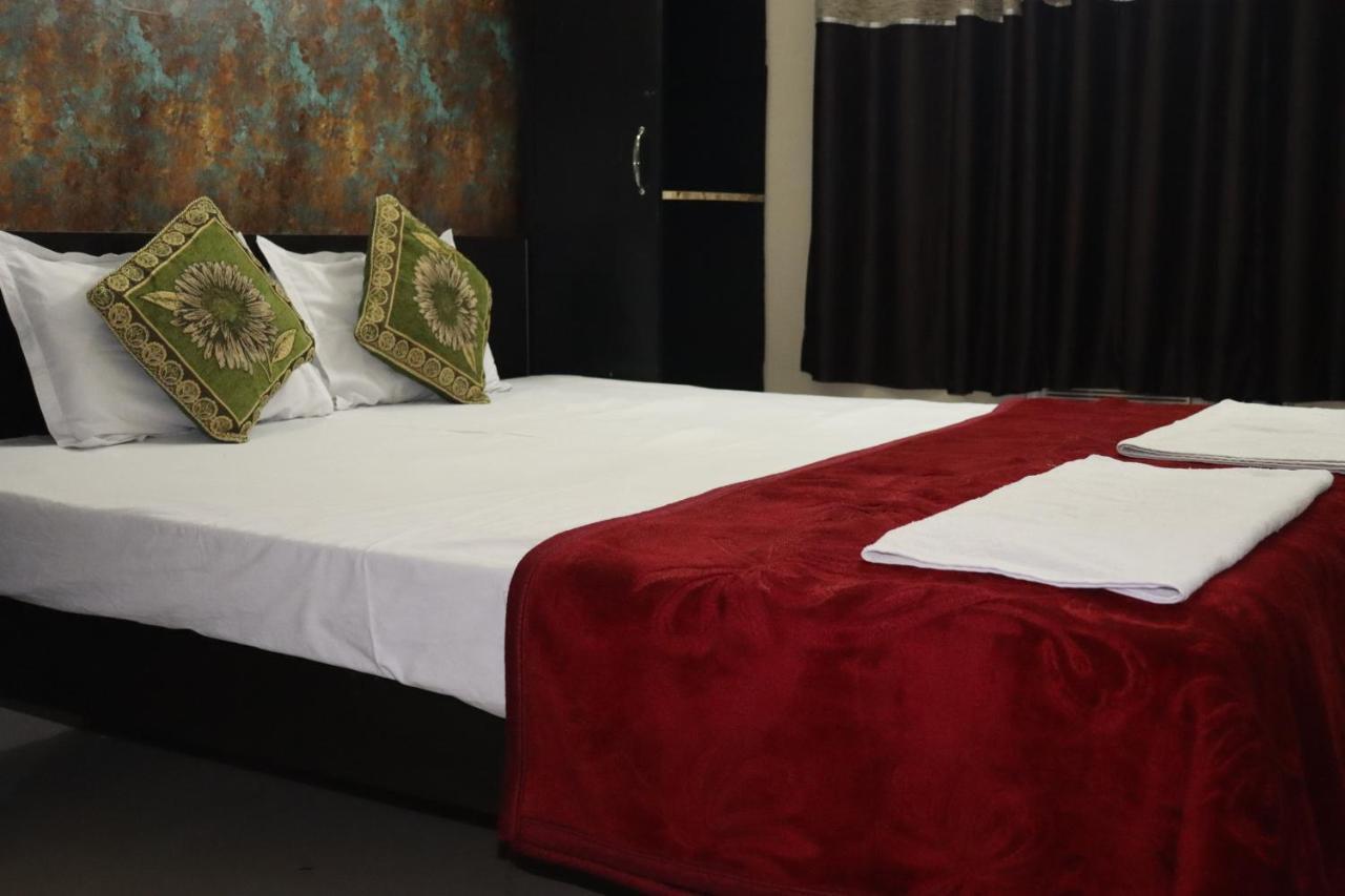 The Salvation Army Red Shield Guest House โกลกาตา ภายนอก รูปภาพ